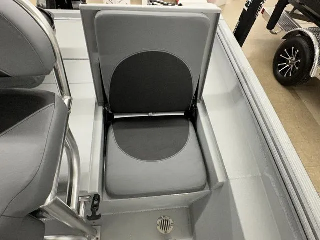 Slide: The Image of Excel 183 Bay Pro 2023 - 10