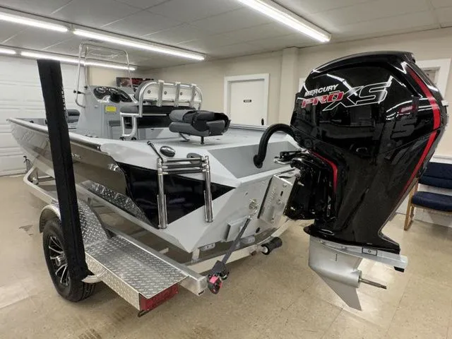 Slide: The Image of Excel 183 Bay Pro 2023 - 9