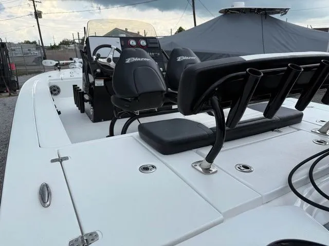 Slide: The Image of Blazer 675 Ultimate Bay 2021 - 11