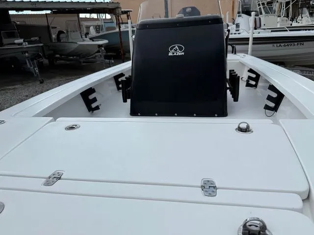 Slide: The Image of Blazer 675 Ultimate Bay 2021 - 9