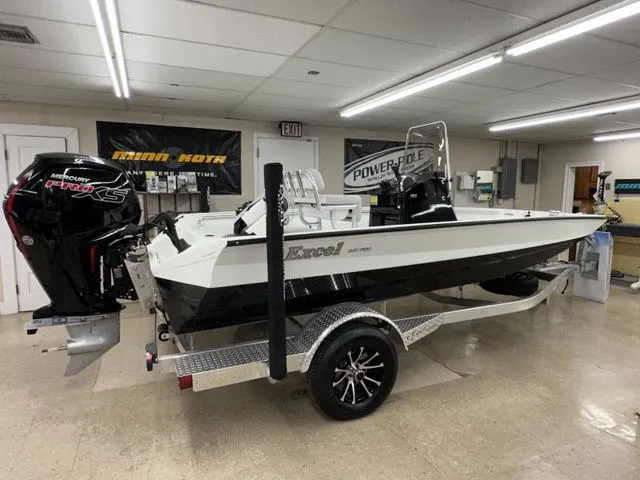 The Image of Excel 183 Bay Pro 2023 - 1