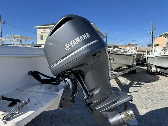 Slide: The Image of Pro-Line 240 Sportsman 1995 - 5