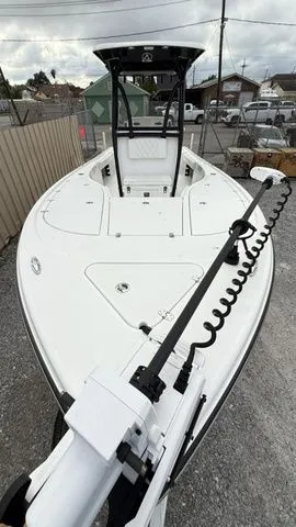 Slide: The Image of Blazer Bay 2700 Hybrid 2024 - 3