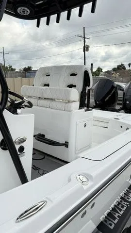 Slide: The Image of Blazer Bay 2700 Hybrid 2024 - 5