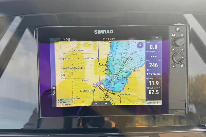 Slide: The Image of Simrad navigation display on 2024 Robalo R230 Center Console boat. - 17
