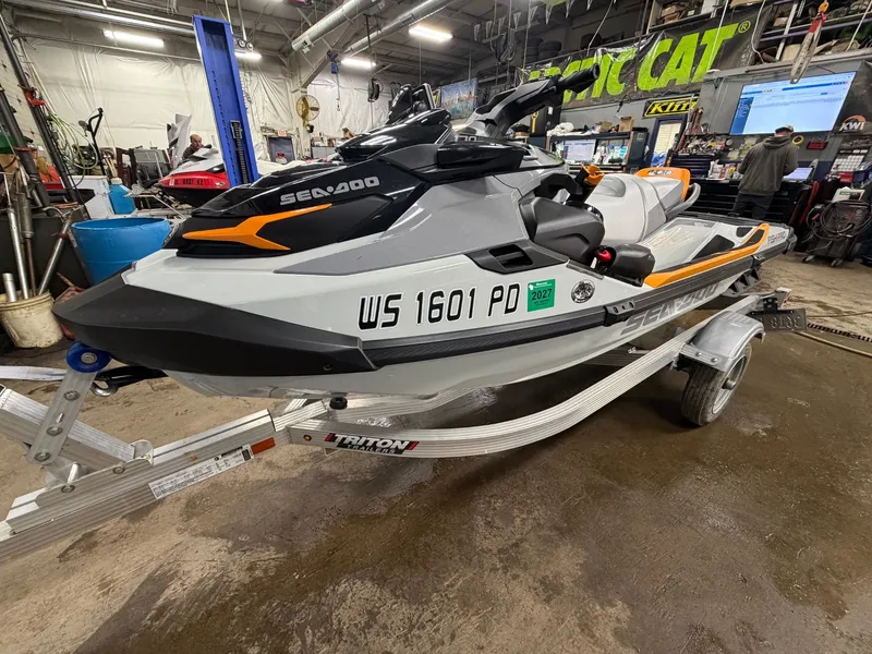 Slide: The Image of Sea-Doo FishPro Trophy 170 iDF iBR Tech Package 2024 - 5