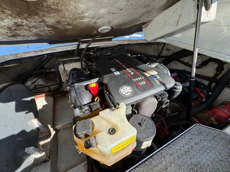 Slide: The Image of Engine compartment of a 2014 Formula 270 Bowrider with Volvo Penta V8 380 engine. - 24
