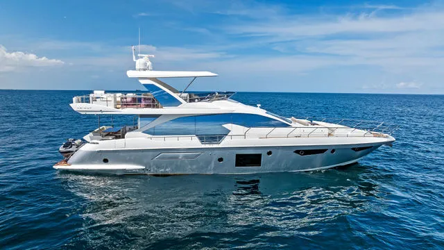 Slide: The Image of Azimut Fly 72 2026 - 100