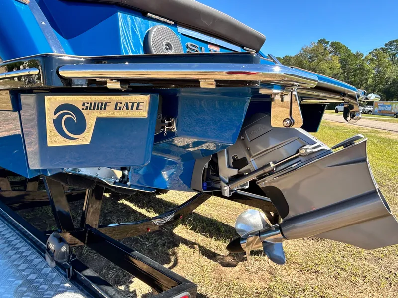 Slide: The Image of Cobalt R8 Surf 2026 - 12