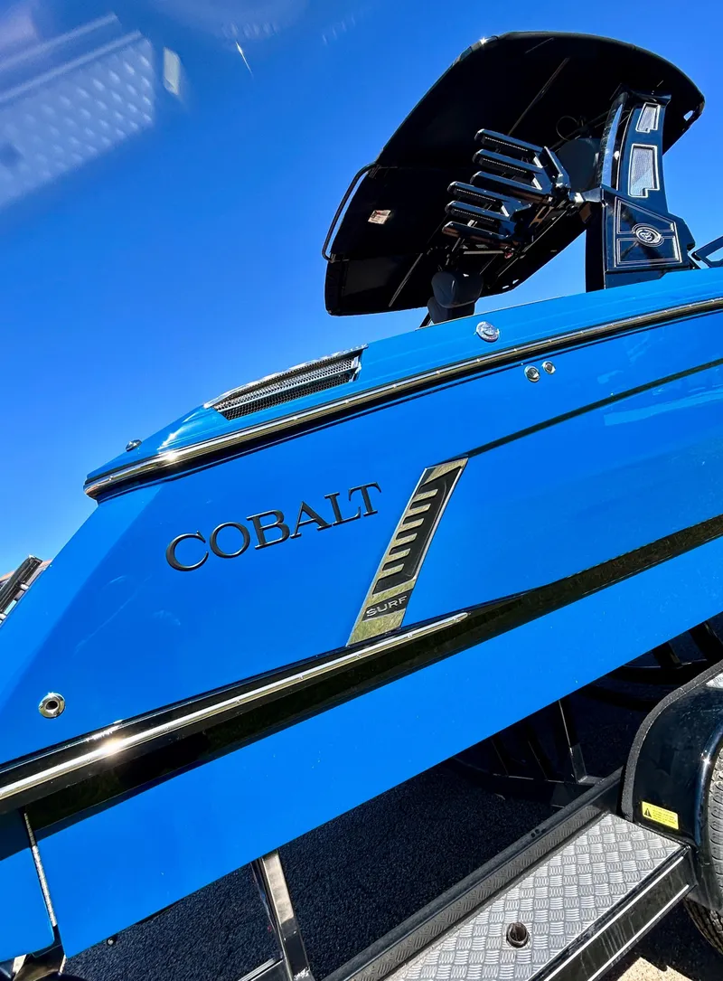Slide: The Image of Cobalt R8 Surf 2026 - 13