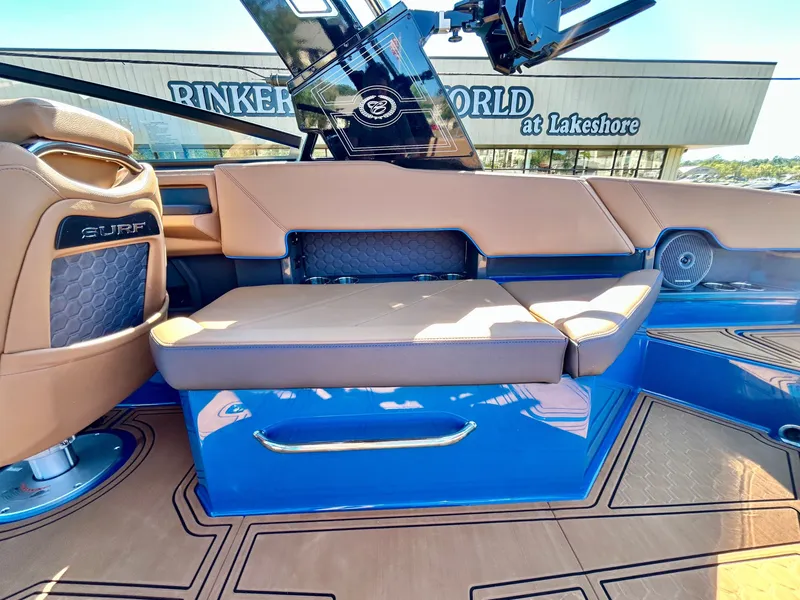 Slide: The Image of Cobalt R8 Surf 2026 - 47