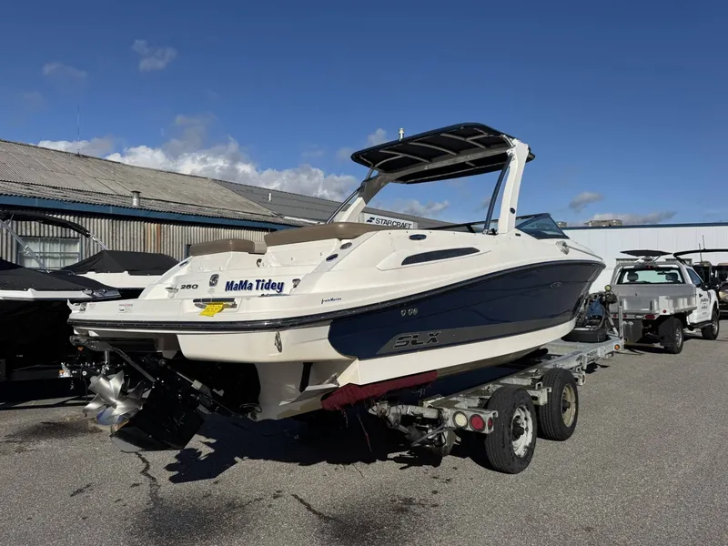 Slide: The Image of Sea Ray 250 SLX 2012 - 3