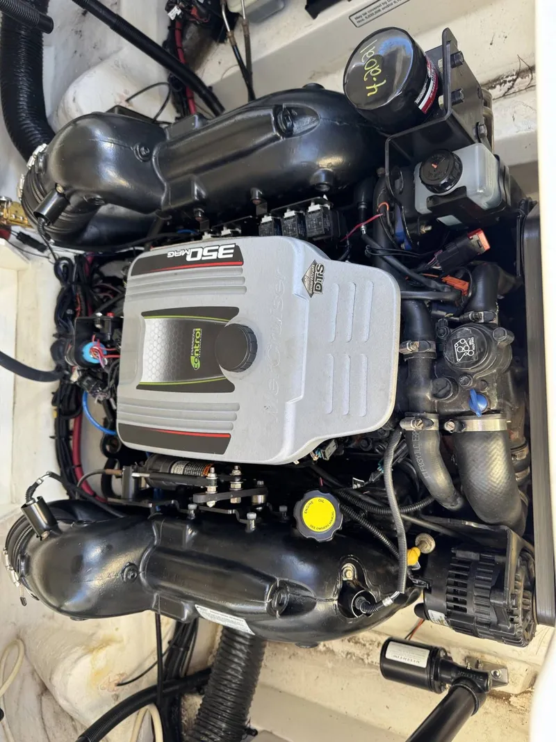 Slide: The Image of Sea Ray 250 SLX 2012 - 5