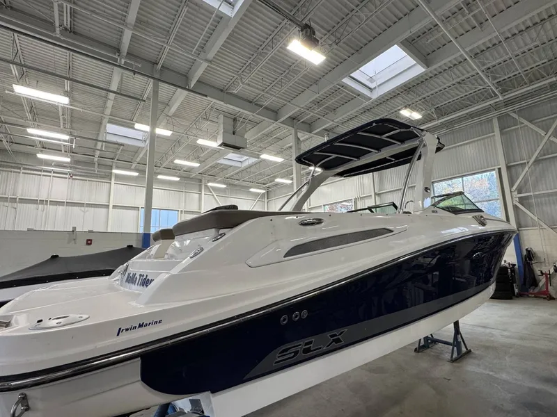 Slide: The Image of Sea Ray 250 SLX 2012 - 9