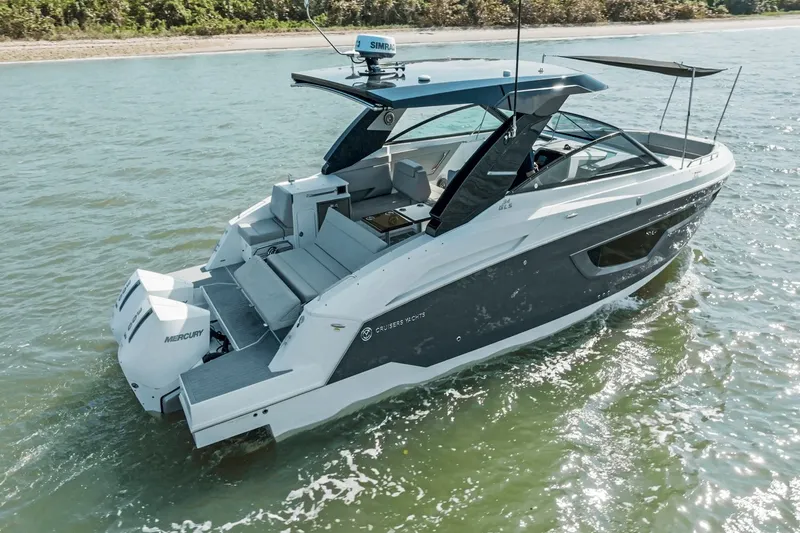 Slide: The Image of Cruisers 34 GLS OB 2026 - 29