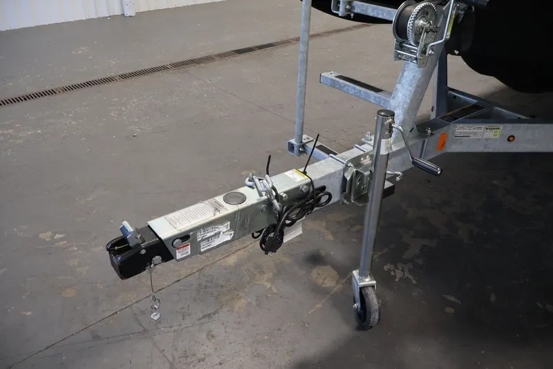Slide: The Image of Trailer hitch and jack for 2025 Sea-Doo Switch Cruise Limited 21. - 26