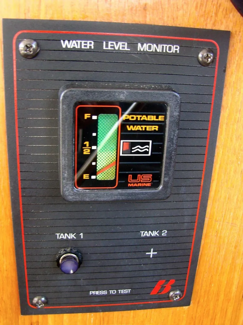 Slide: The Image of 1987 Bayliner 3888 Motoryacht water level monitor panel for potable water tanks. - 8