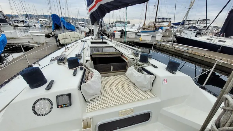 Slide: The Image of Companionway and cabin top - 16