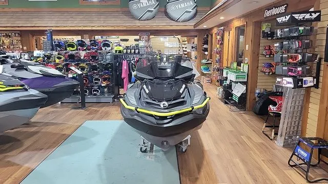 Slide: The Image of Sea-Doo EXPLORER PRO 230 WITH SOUND SYSTEM 2026 - 9