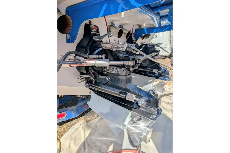 Slide: The Image of Rear view of 2000 Advantage Poker Run 40 boat engine and propeller system. - 7