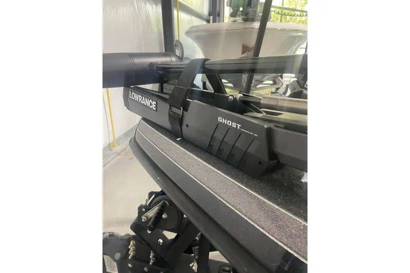 Slide: The Image of 2020 Ranger Z518 boat with Lowrance Ghost trolling motor, close-up view. - 3