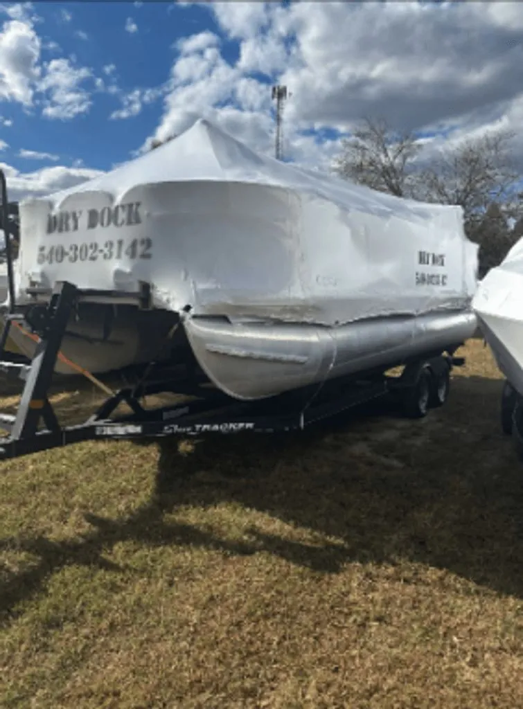 Slide: The Image of Sun Tracker Sportfish 2018 - 18