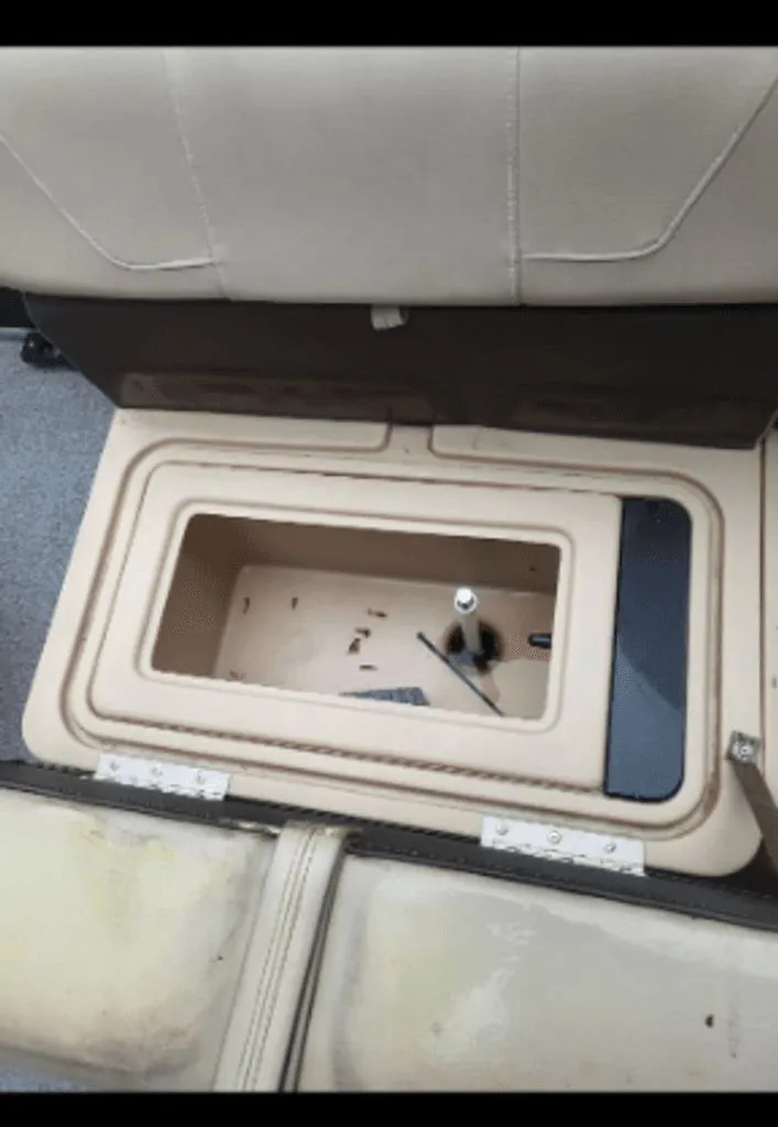 Slide: The Image of Sun Tracker Sportfish 2018 - 7