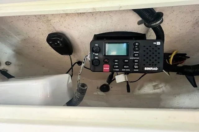 Slide: The Image of Simrad RS12 radio installed on 2017 Sea Hunt BX 25 BR boat. - 6