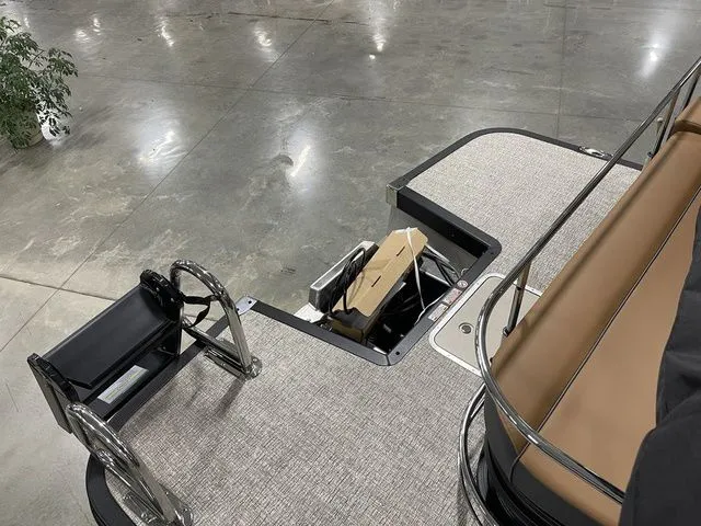 Slide: The Image of Bennington S Swingback 23 SSB 2026 - 37