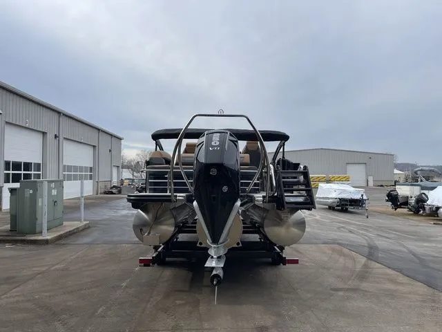 Slide: The Image of Bennington S Swingback 23 SSB 2026 - 40