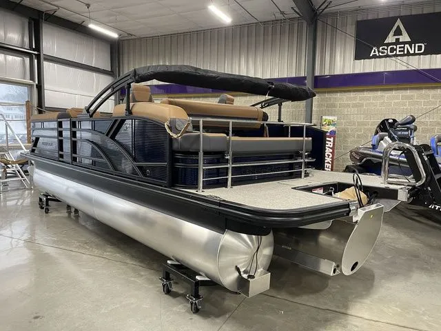 Slide: The Image of Bennington S Swingback 23 SSB 2026 - 6