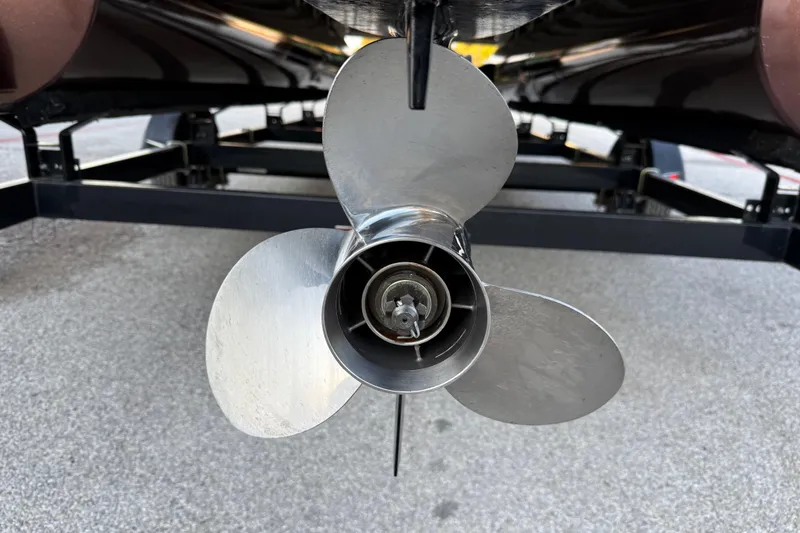 Slide: The Image of 2020 Bennington 21SF capacity label: 10 persons or 1336 lbs, 115 HP motor. - 65