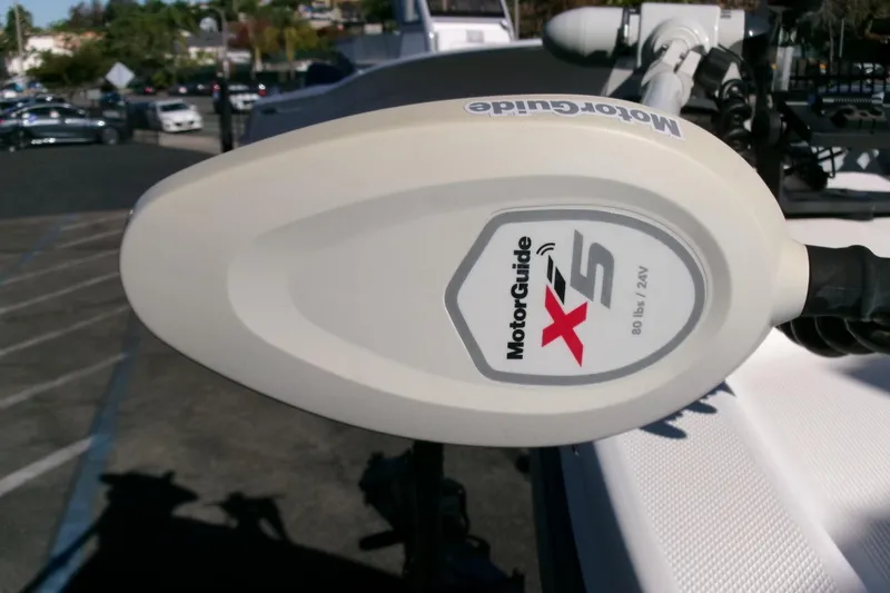 Slide: The Image of MotorGuide X5 trolling motor on 2001 Sea Fox 215 Bay Fisher boat. - 5
