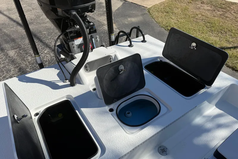 Slide: The Image of 2024 SCB R24 boat with Minn Kota Terrova motor on display. - 12