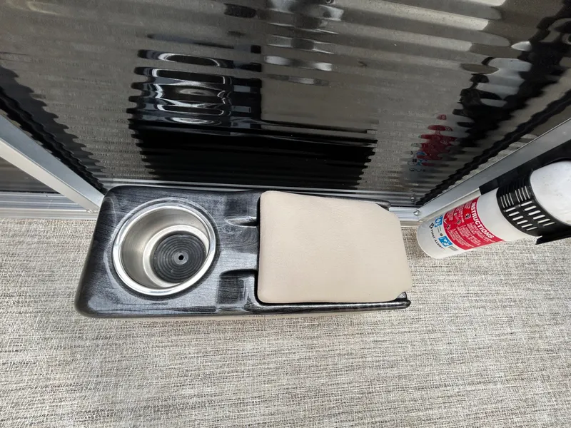 Slide: The Image of Avalon LSZ QL-24T 2021 - 25