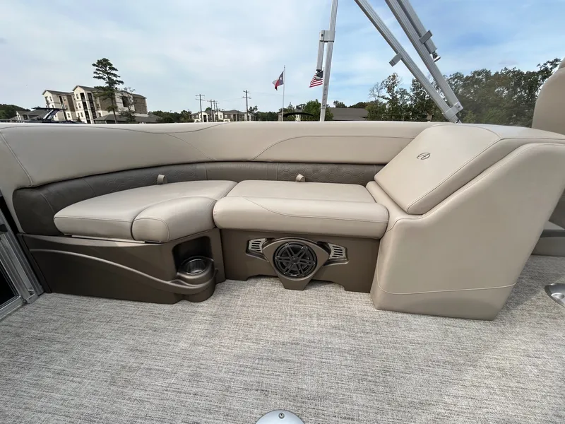 Slide: The Image of Avalon LSZ QL-24T 2021 - 32