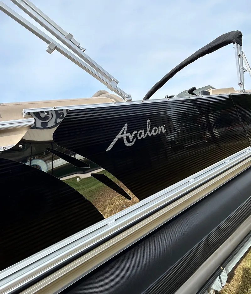 Slide: The Image of Avalon LSZ QL-24T 2021 - 5