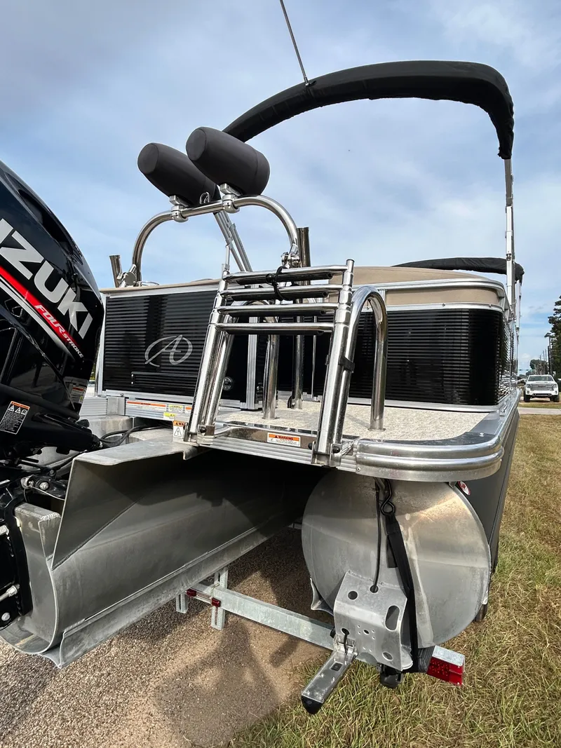 Slide: The Image of Avalon LSZ QL-24T 2021 - 9