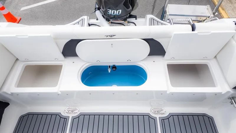 Slide: The Image of Tidewater 232 LXF 2026 - 8