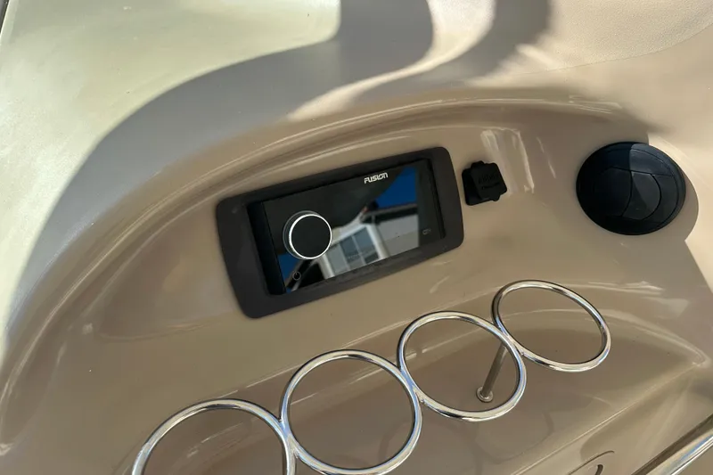 Slide: The Image of Control panel of a 2001 Sea Ray 540 Sundancer boat with Fusion audio system. - 31