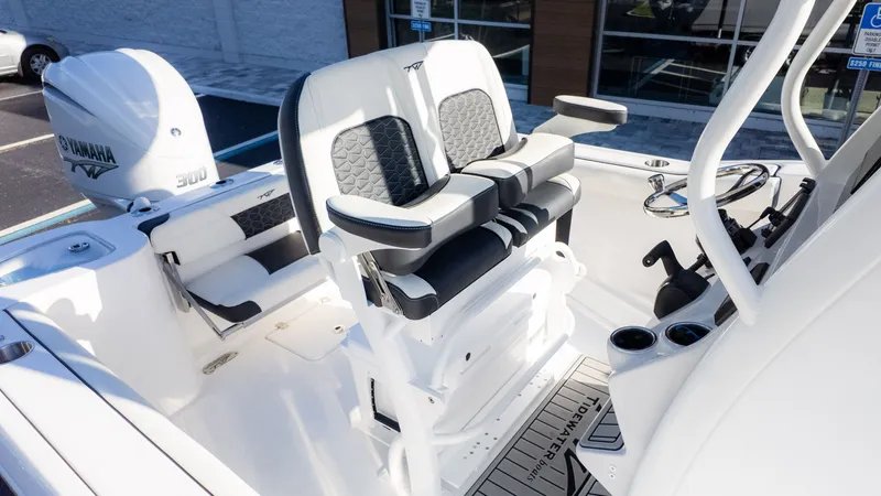 Slide: The Image of Tidewater 232 CC Adventure 2026 - 17