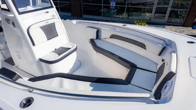 Slide: The Image of Tidewater 232 CC Adventure 2026 - 19