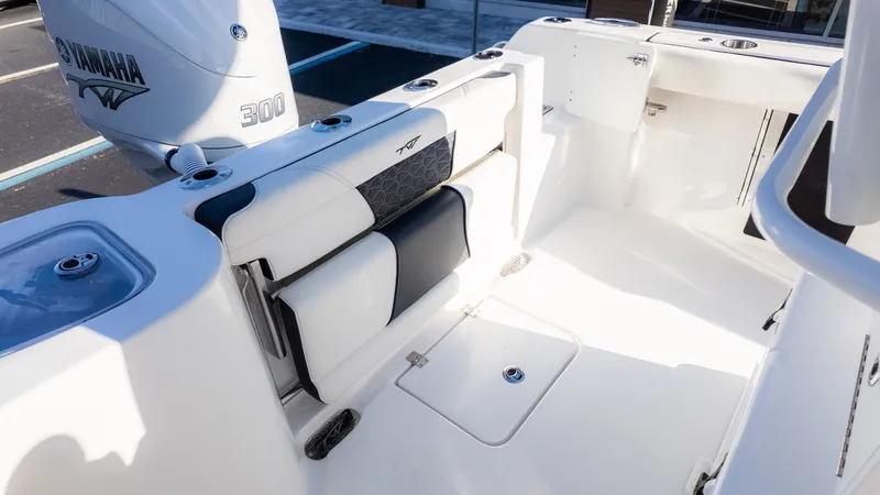 Slide: The Image of Tidewater 232 CC Adventure 2026 - 9