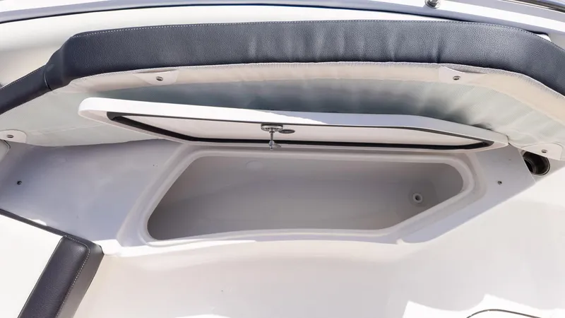 Slide: The Image of Tidewater 232 CC Adventure 2025 - 19