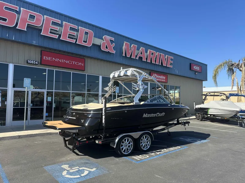 Slide: The Image of MasterCraft X-2 2008 - 4