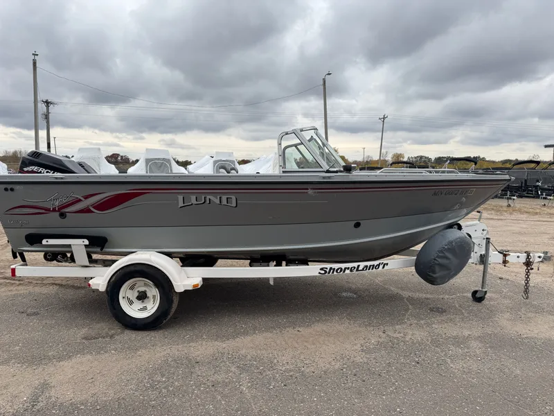 Slide: The Image of Lund 1850 Tyee Gran Sport 2000 - 20