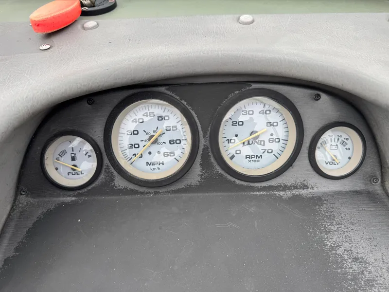 Slide: The Image of Lund 1850 Tyee Gran Sport 2000 - 22