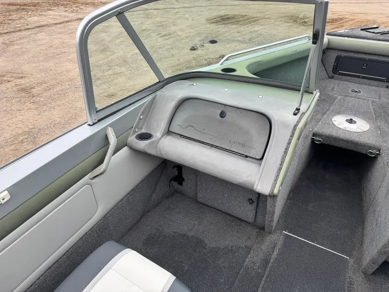 Slide: The Image of Lund 1850 Tyee Gran Sport 2000 - 35