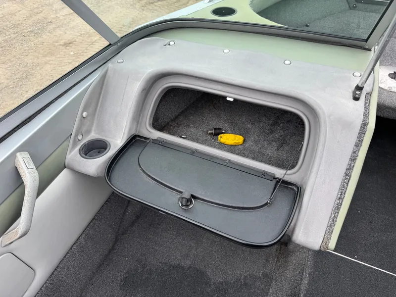 Slide: The Image of Lund 1850 Tyee Gran Sport 2000 - 36