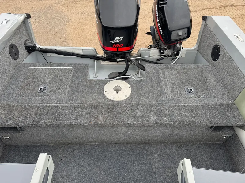 Slide: The Image of Lund 1850 Tyee Gran Sport 2000 - 42